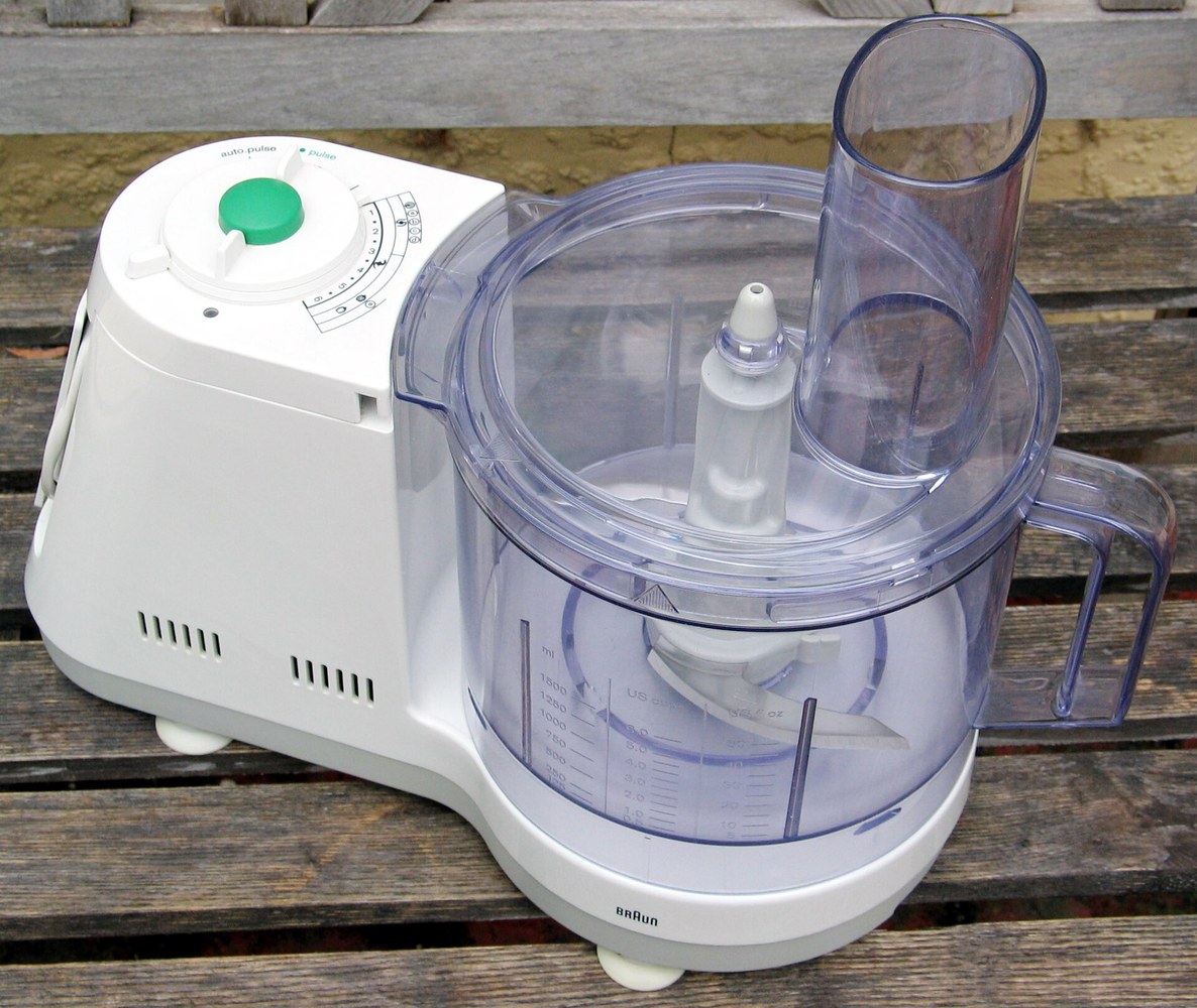 food processor kitchen