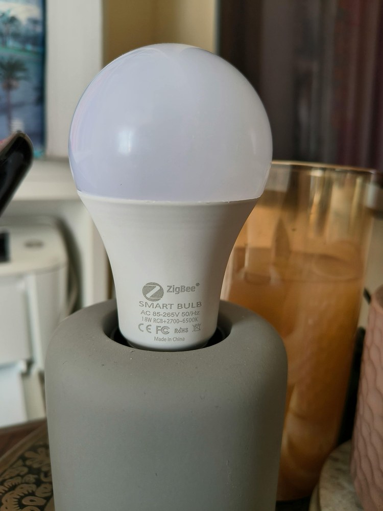 How to Choose Smart Light Bulbs for a Reliable Setup